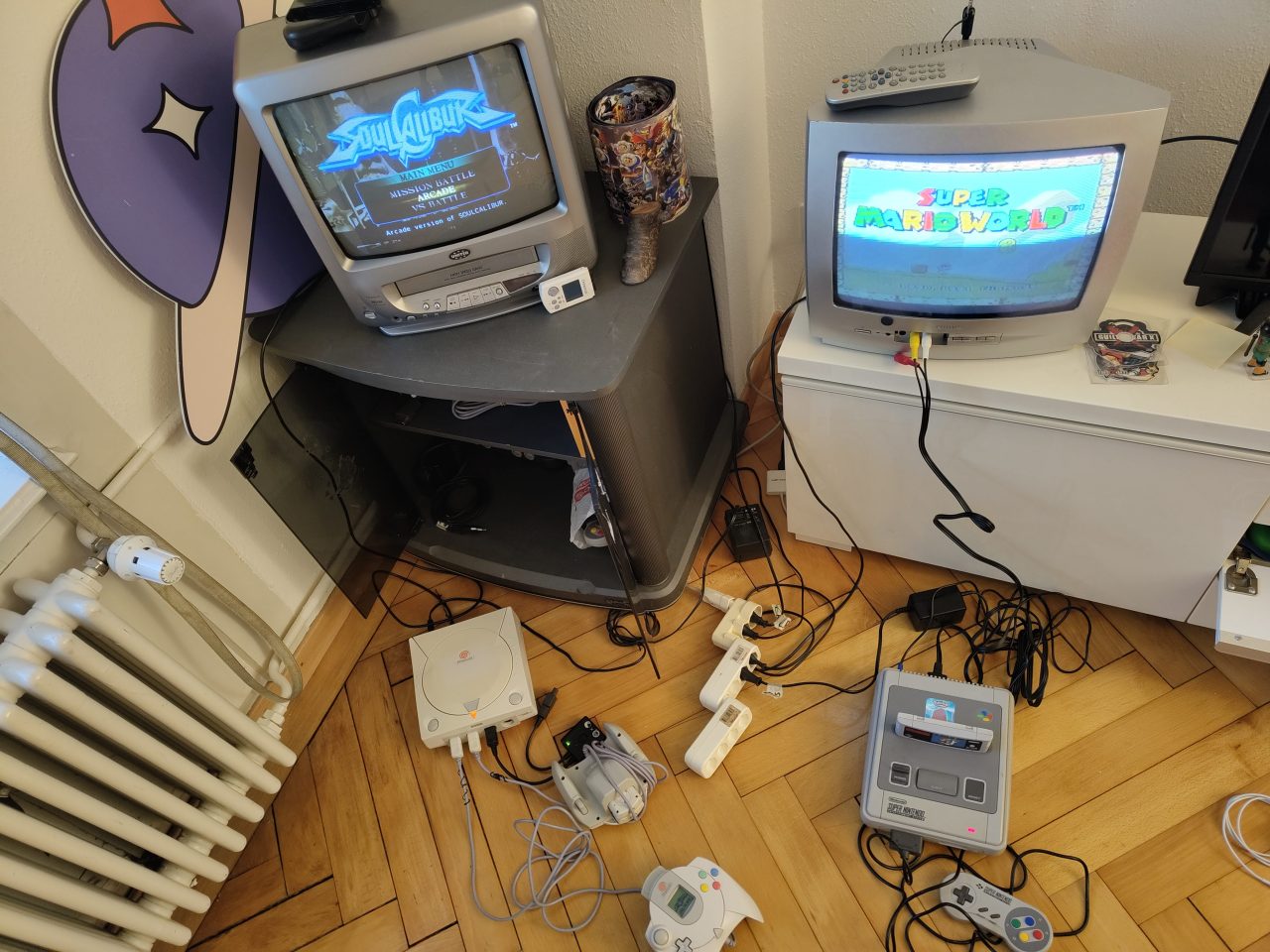 Gaming Setup - 2 Röhrenfernseher