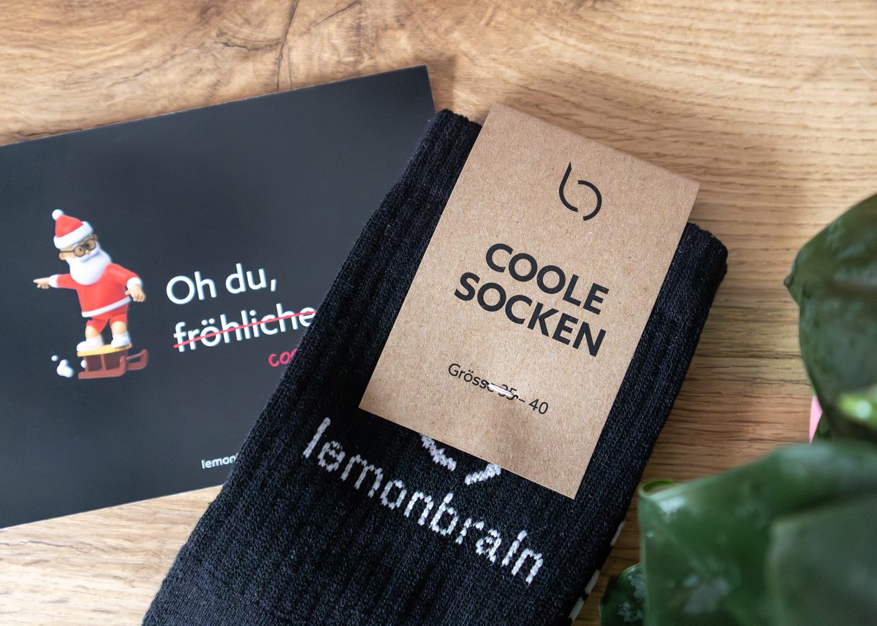 Lemonbrain Weihnachtskarte und Socken