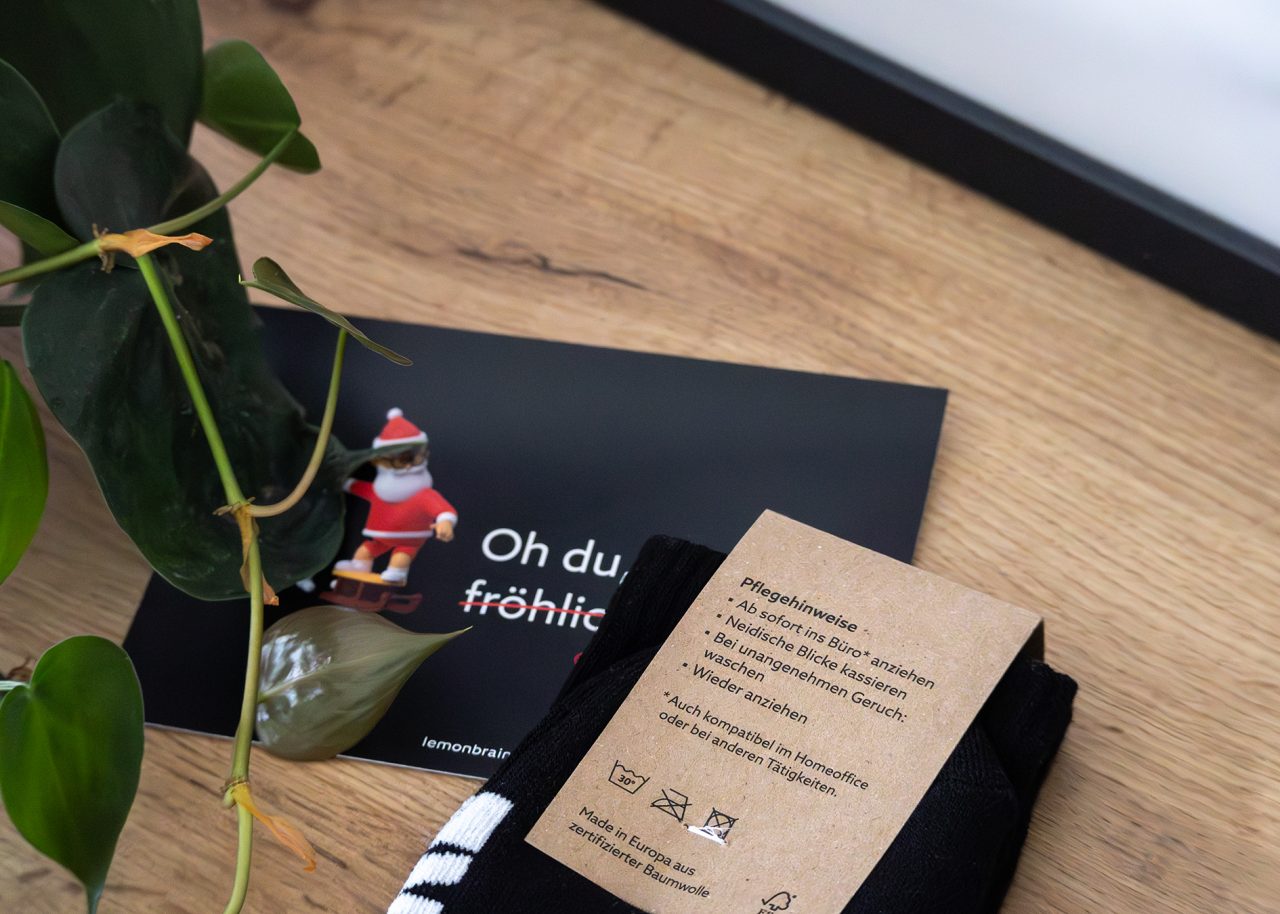Lemonbrain Weihnachtskarte und Socken
