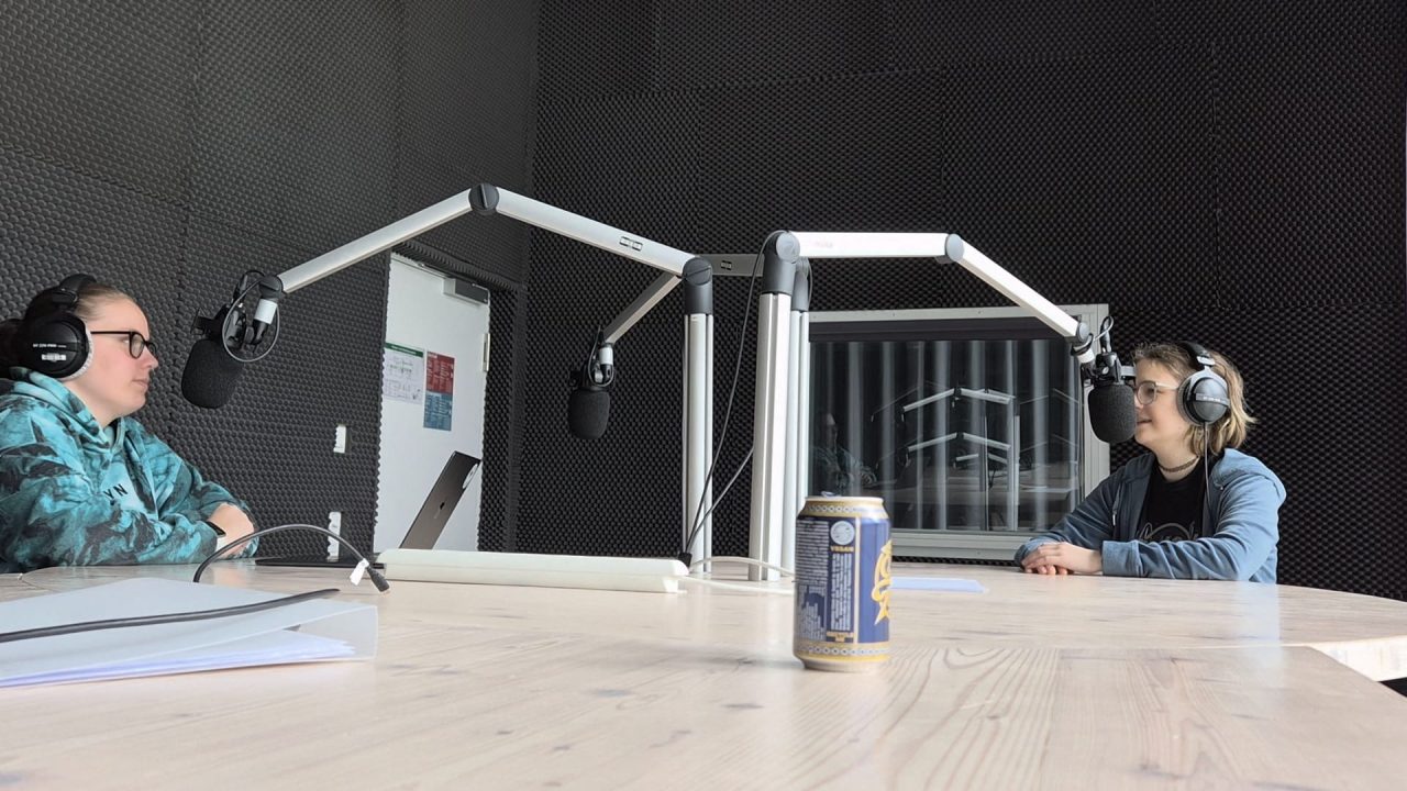 Testaufnahme im Radiostudio