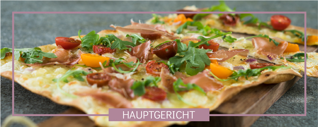 Flammkuchen mit Rohschinken und Rucola
