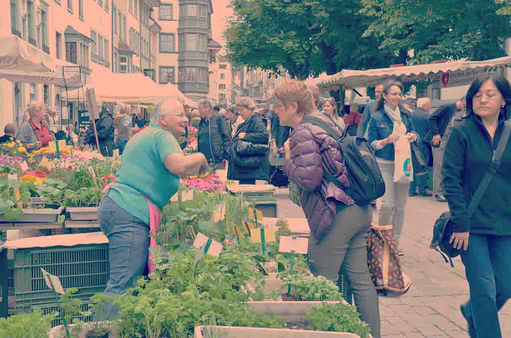 Wochenmarkt an der Vordergasse Schaffhausen
